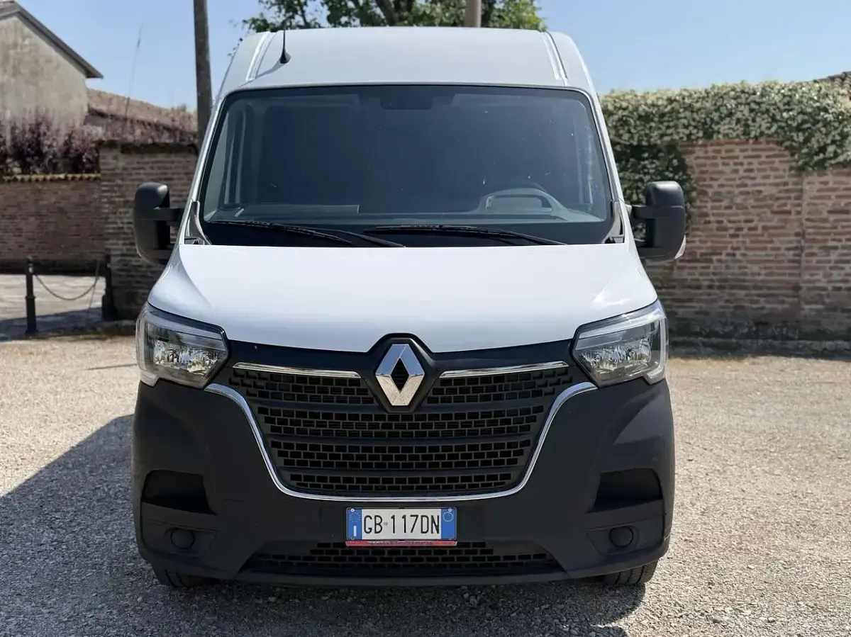 Usata Renault Master 135 CV (99 kW) 2020 Bianco Monovolume