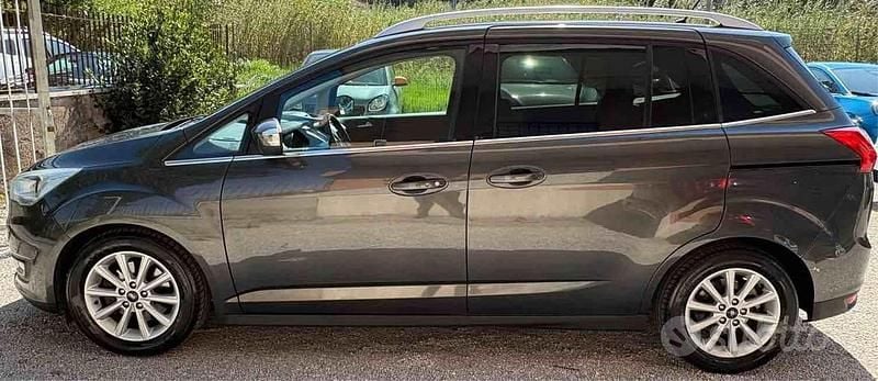 Usata Ford C-MAX Titanium S 120 CV (88 kW) 2016 Grigio Monovolume