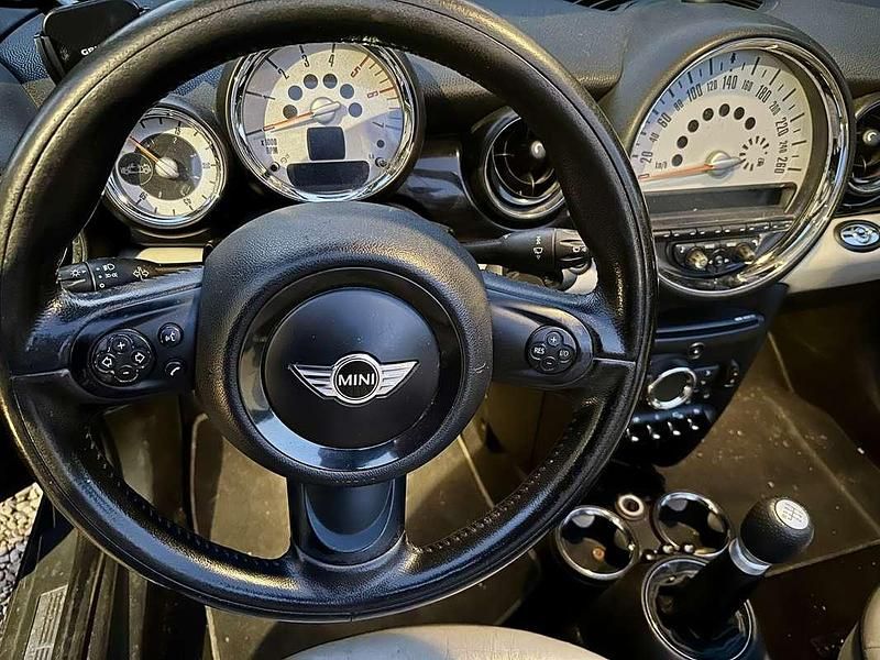 Usata Mini Cooper D Cabriolet 112 CV (82 kW) 2010 Grigio Cabrio