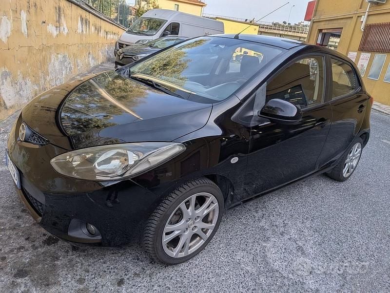 Usata Mazda 2 86 CV (63 kW) 2008 Nero Utilitaria