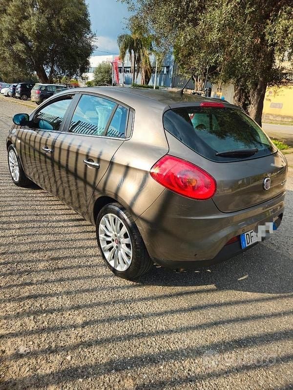 Usata Fiat Bravo 150 CV (110 kW) 2007 Marrone Utilitaria