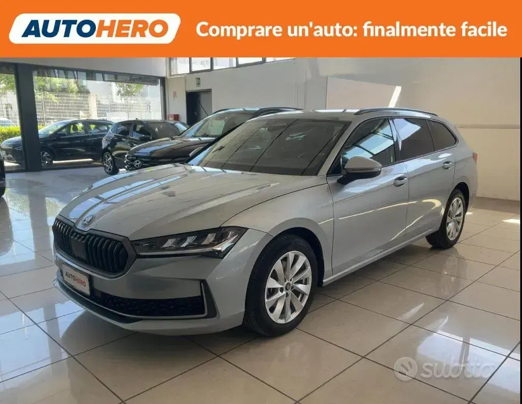 Usata Skoda Superb 150 CV (110 kW) 2026 Grigio Station wagon