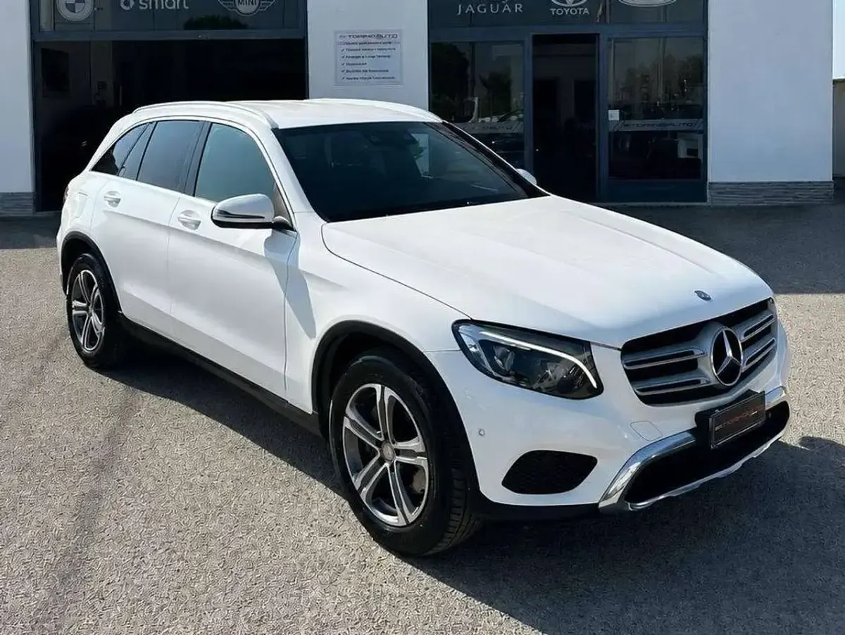 Usata Mercedes GLC220 Business 170 CV (125 kW) 2015 Bianco SUV