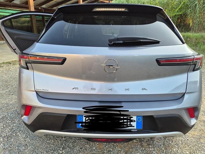 Usata Opel Mokka 131 CV (96 kW) 2023 Grigio SUV