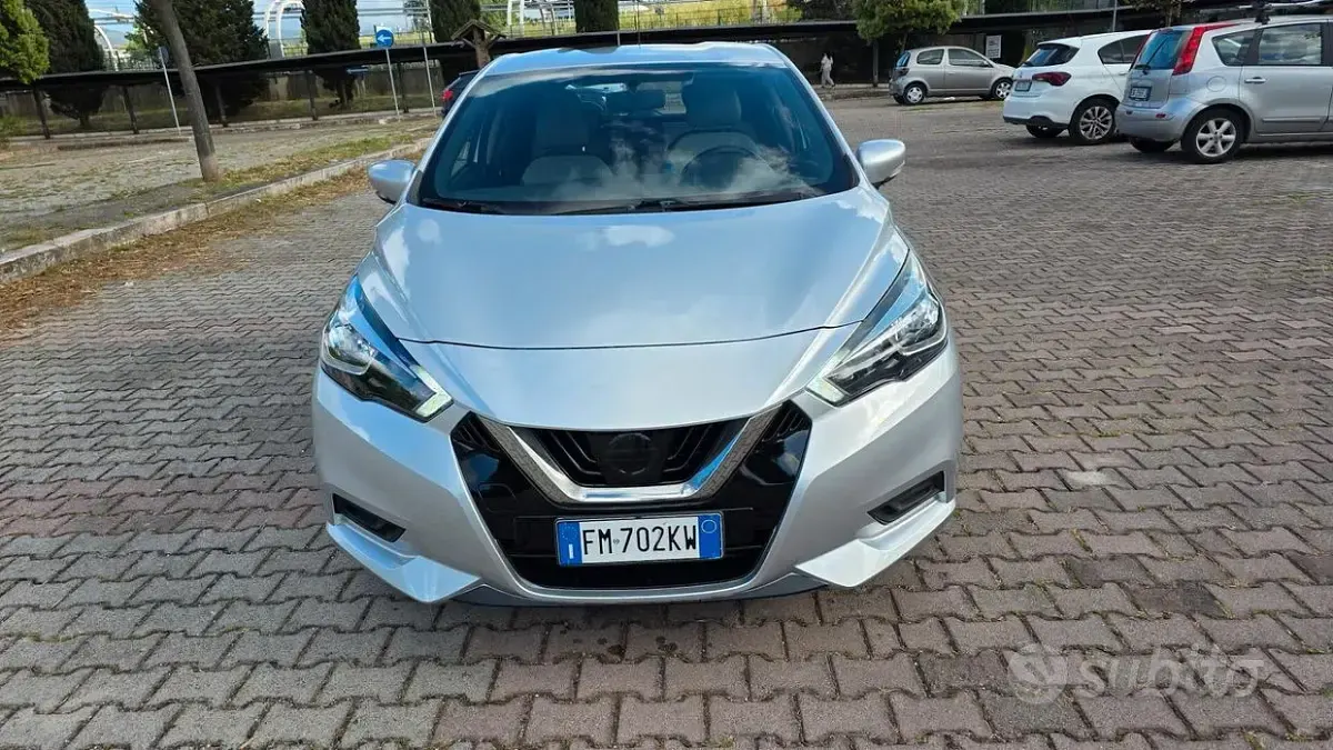Usata Nissan Micra 90 CV (66 kW) 2018 Grigio Utilitaria