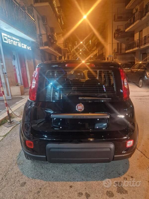Usata Fiat Panda S 70 CV (51 kW) 2024 Nero Utilitaria