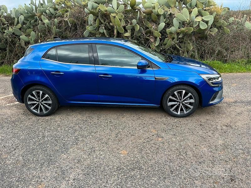 Usata Renault Megane E-Tech RS Line 2021 Blu Berlina