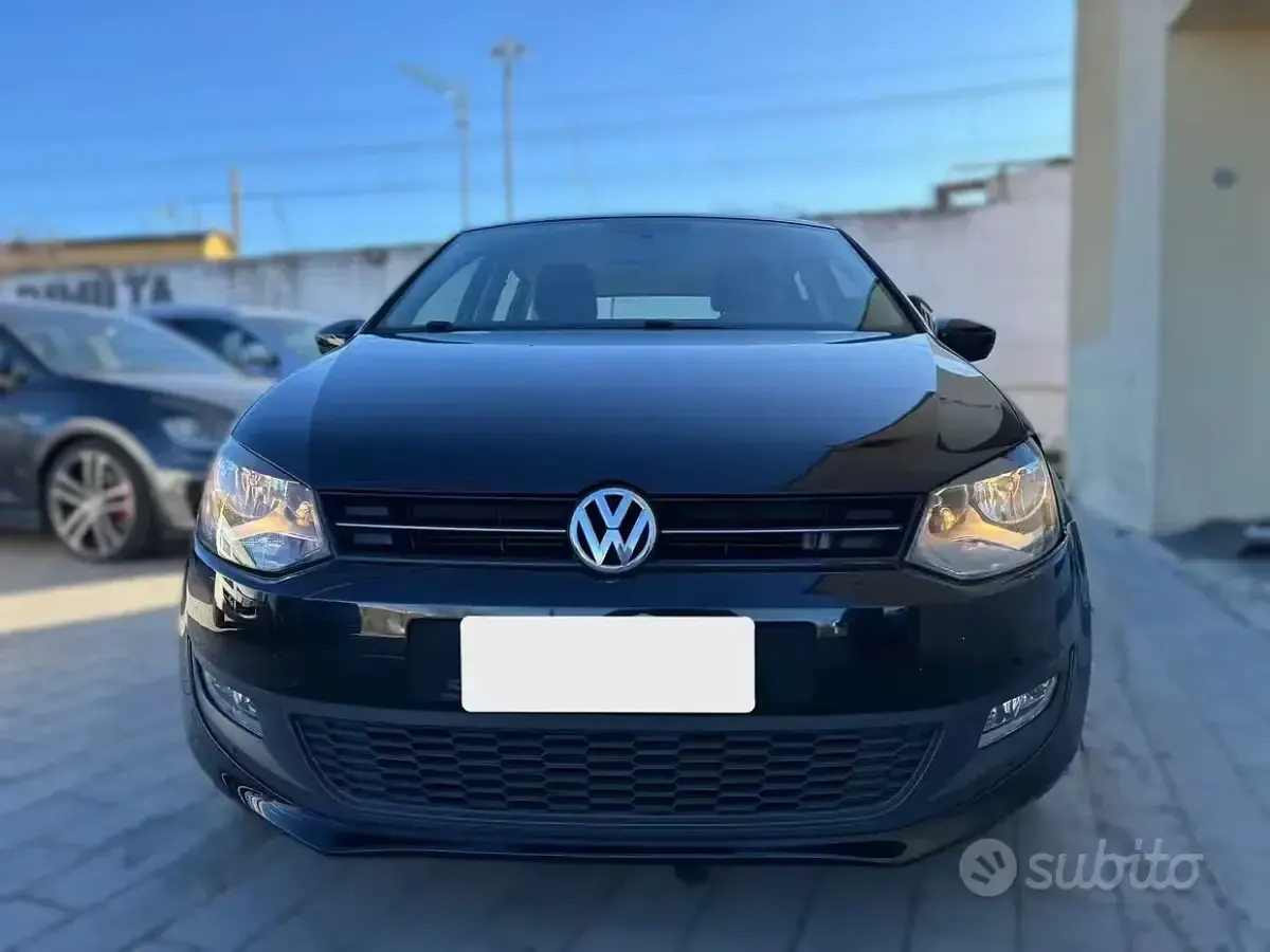 Usata VW Polo Trendline 60 CV (44 kW) 2014 Nero Berlina