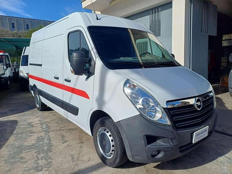 Usata Opel Movano 136 CV (100 kW) 2015 Bianco Monovolume