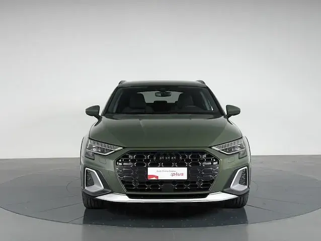 Usata Audi A3 Advanced Plus 150 CV (110 kW) 2025 Verde distretto metallizzato Berlina