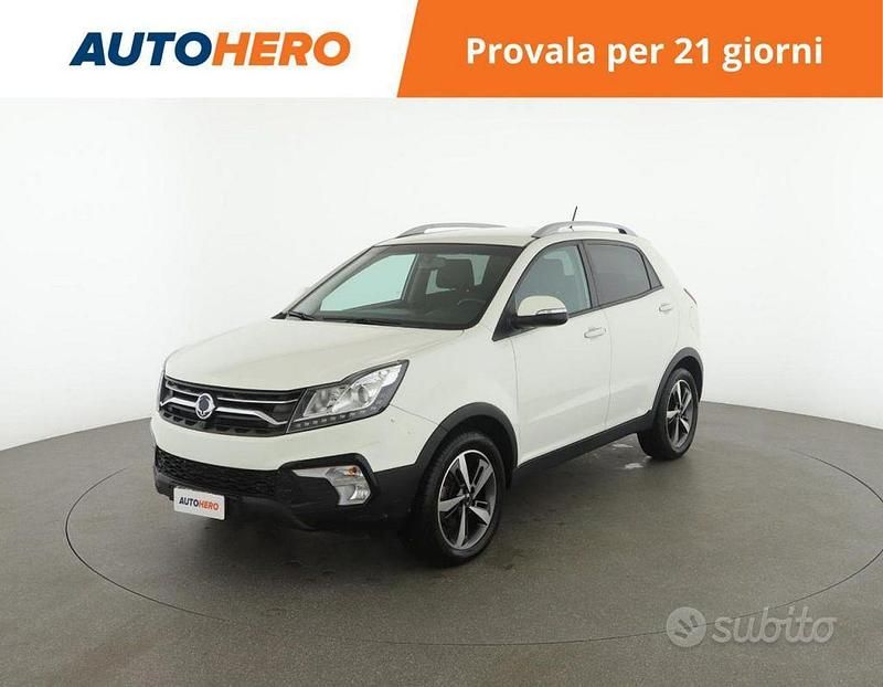 Bianco Usata 2017 Ssangyong (KGM) Korando Limited SUV | 11.199 € (Buon prezzo) - Immagine 1/2