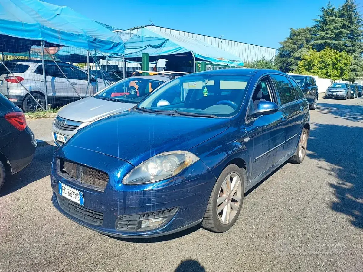 Usata Fiat Croma Dynamic 150 CV (110 kW) 2010 Blu Station wagon