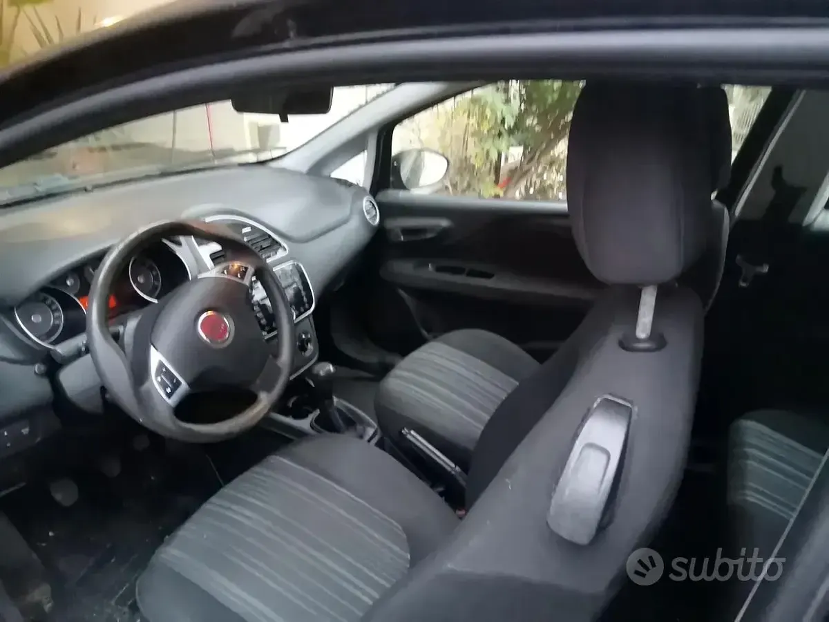 Usata Fiat Punto Evo 75 CV (55 kW) 2011 Utilitaria