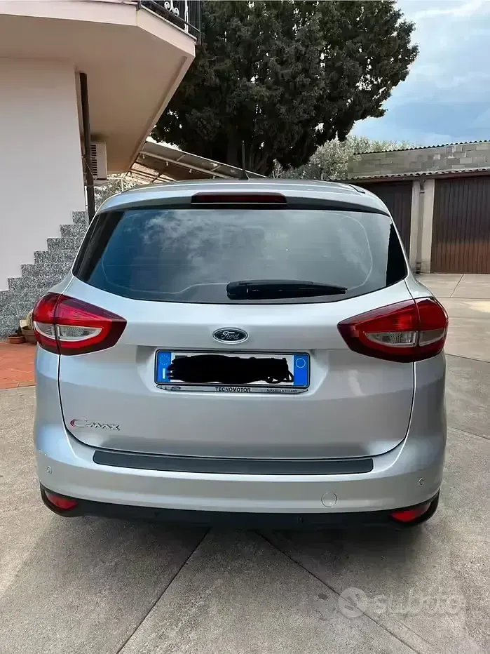 Usata Ford C-MAX 120 CV (88 kW) 2016 Grigio Monovolume