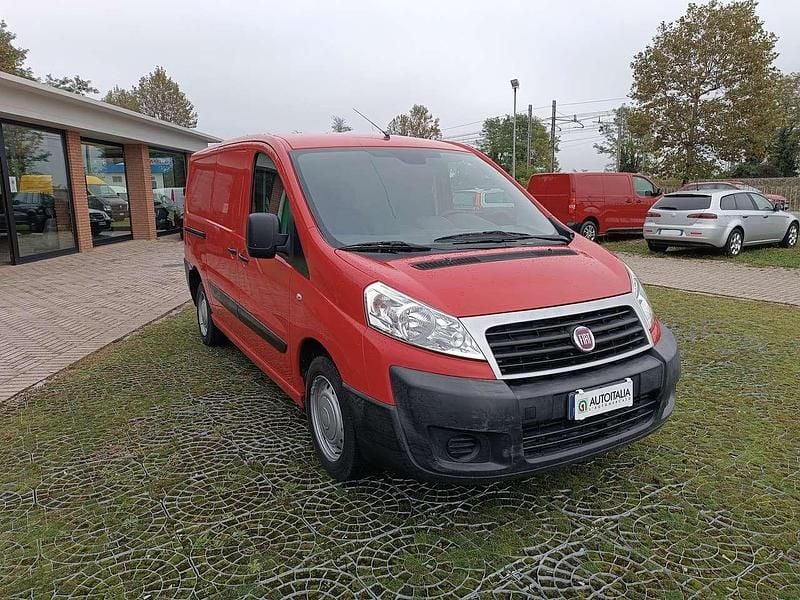 Usata Fiat Scudo 90 CV (66 kW) 2015 Rosso Furgone