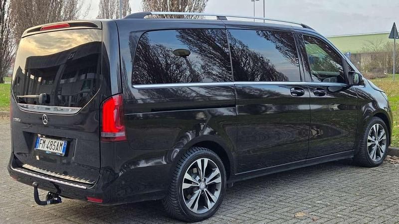 Usata Mercedes V250 190 CV (139 kW) 2017 Nero Monovolume