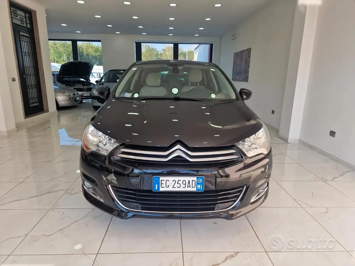 Usata Citroën C4 Exclusive 112 CV (82 kW) 2010 Nero Berlina