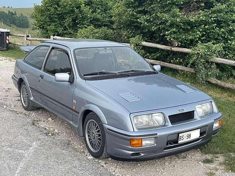 Usata Ford Sierra RS 204 CV (150 kW) 1986 Blu/azzurro Berlina