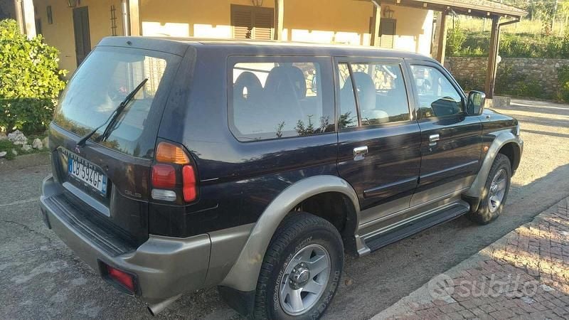 Usata Mitsubishi Pajero 115 CV (84 kW) 2002 Blu SUV