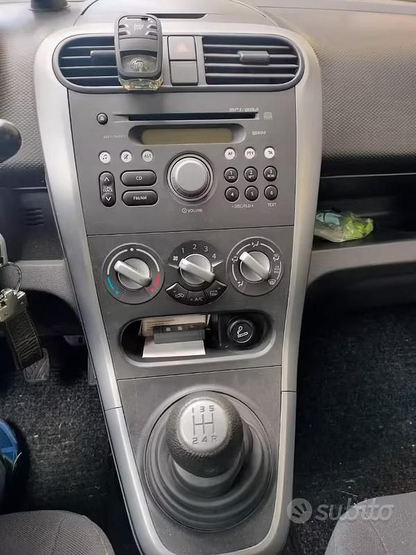 Usata Suzuki Splash 86 CV (63 kW) 2010 Utilitaria