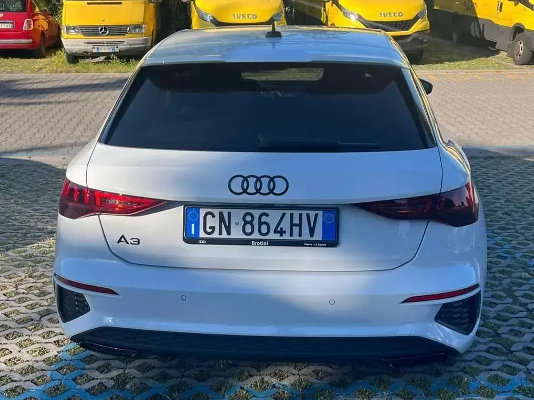 Usata Audi A3 S-Line 116 CV (85 kW) 2023 Bianco Berlina