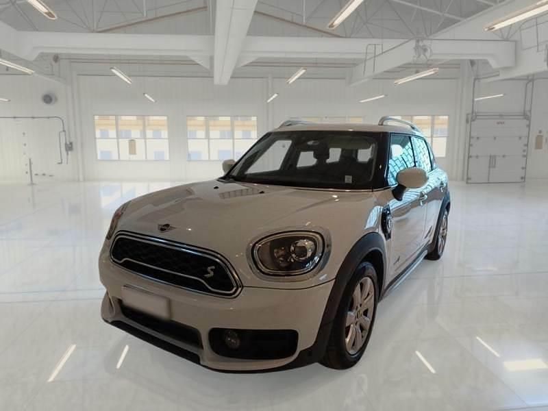 Usata Mini Cooper S Countryman Business 135 CV (99 kW) 2019 Bianco SUV