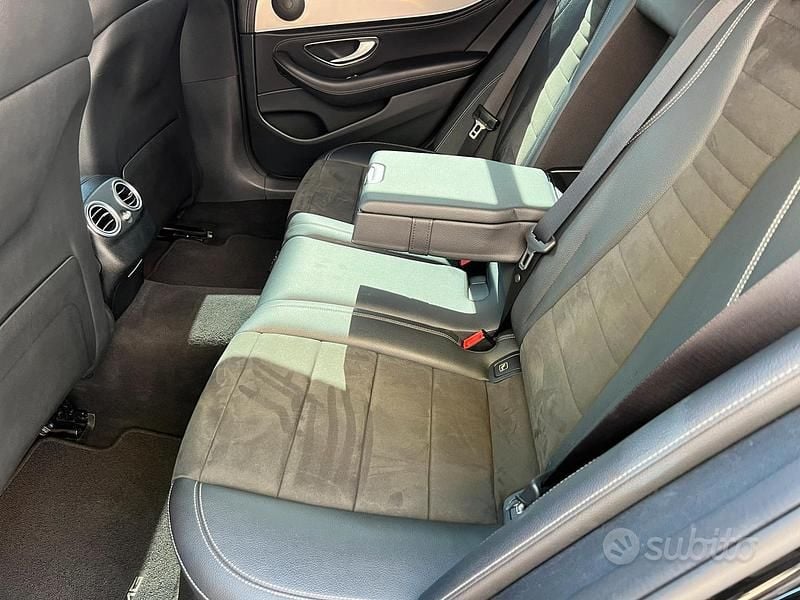 Usata Mercedes E220 194 CV (142 kW) 2020 Nero Station wagon