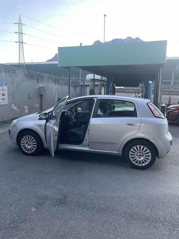 Usata Fiat Punto Evo Dynamic 77 CV (56 kW) 2009 Utilitaria