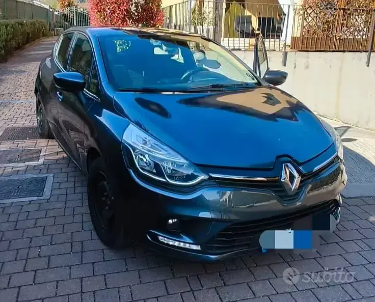 Usata Renault Clio IV 48 CV (35 kW) 2017 Bluazzurro Berlina