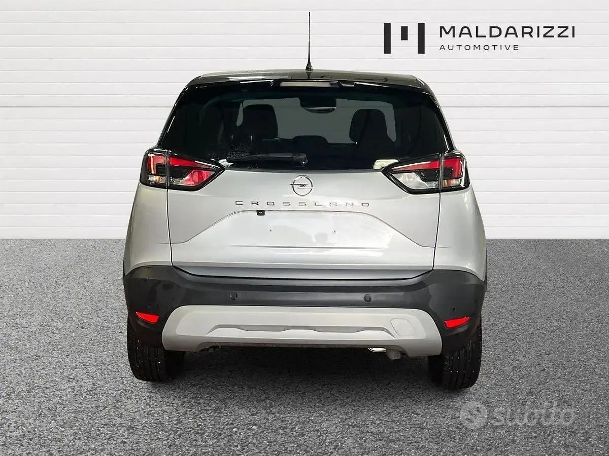 Usata Opel Crossland X Elegance 110 CV (80 kW) 2024 Grigio SUV