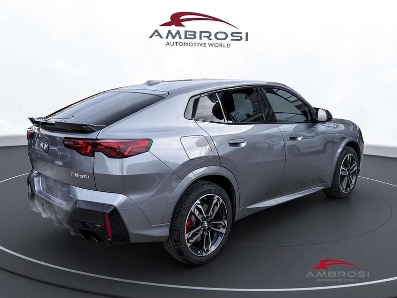 Nuova BMW M3 M Sport 300 CV (220 kW) 2025 Skyscraper grey metallic SUV