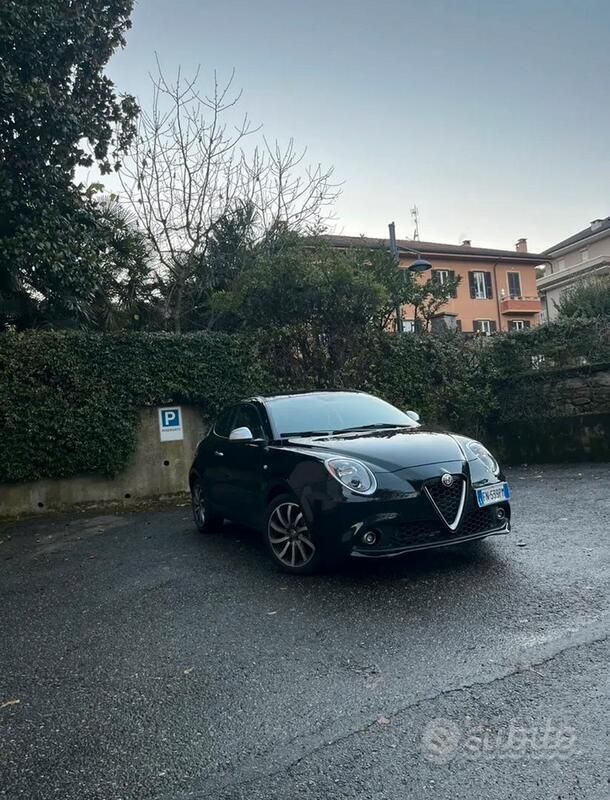 Usata Alfa Romeo MiTo 78 CV (57 kW) 2017 Nero Utilitaria