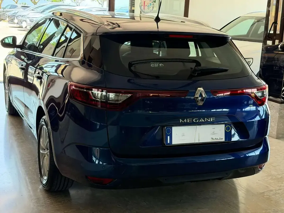 Usata Renault Mégane GrandTour Business 116 CV (85 kW) 2018 Grigio titanio Station wagon