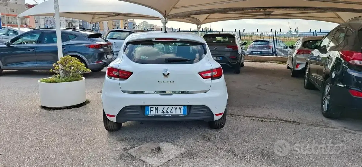 Usata Renault Clio IV 75 CV (55 kW) 2017 Grigio Berlina