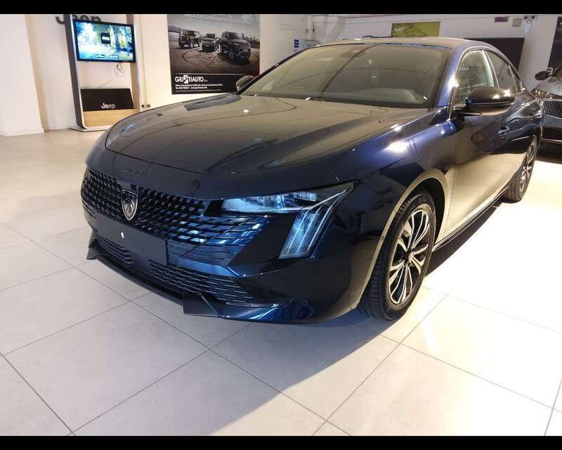 Nuova Peugeot 508 Allure 131 CV (96 kW) 2025 Blu eclipse  metall Berlina