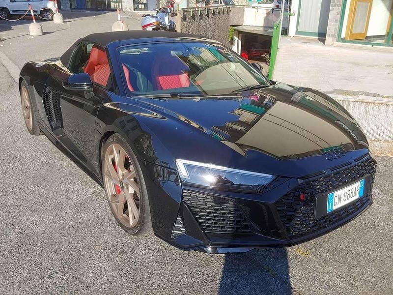 Usata Audi R8 Spyder Performance 570 CV (419 kW) 2023 Nero met Cabrio