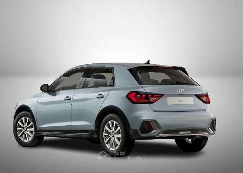 Usata Audi A1 Design 116 CV (85 kW) 2025 Grigio freccia SUV