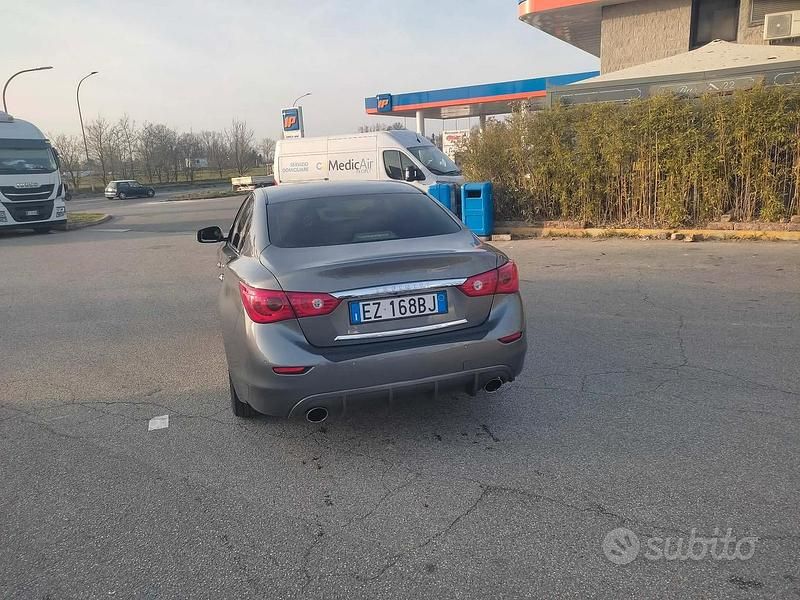 Usata Infiniti Q50 170 CV (125 kW) 2015 Grigio Berlina