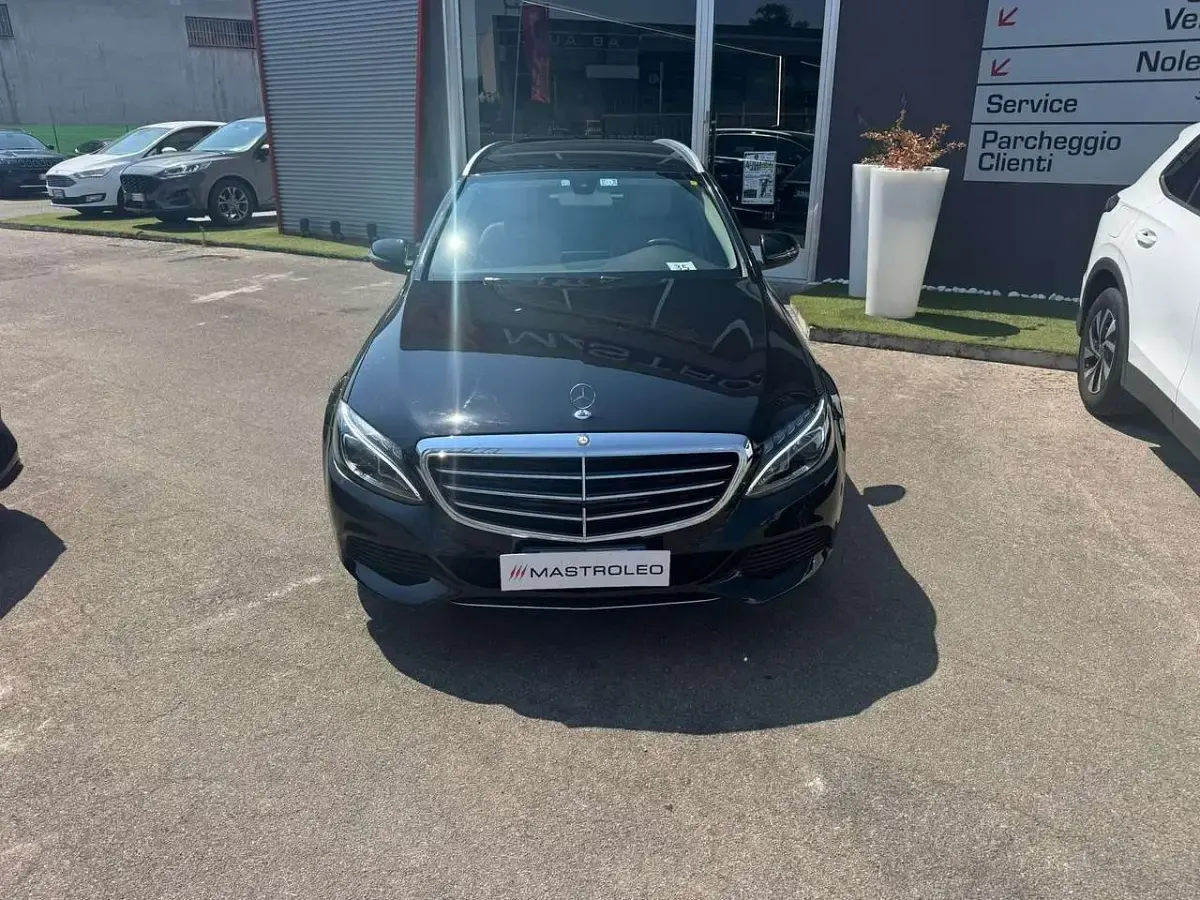 Usata Mercedes C200 Premium Plus 136 CV (100 kW) 2016 Nero Station wagon