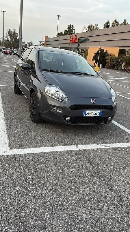 Usata Fiat Grande Punto 2016 Grigio Utilitaria