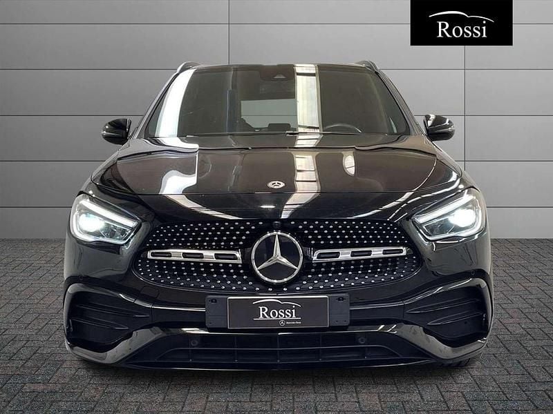 Usata Mercedes GLA200 Premium 150 CV (110 kW) 2023 Nero metallizzato SUV