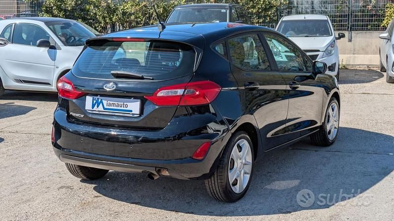 Usata Ford Fiesta 86 CV (63 kW) 2018 Nero Utilitaria