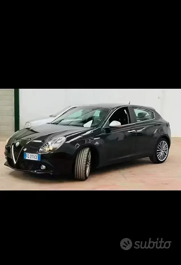 Usata Alfa Romeo Giulietta Distinctive 150 CV (110 kW) 2016 Nero Utilitaria