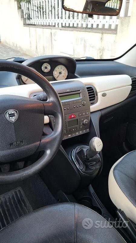 Usata Lancia Ypsilon 69 CV (50 kW) 2006 Utilitaria