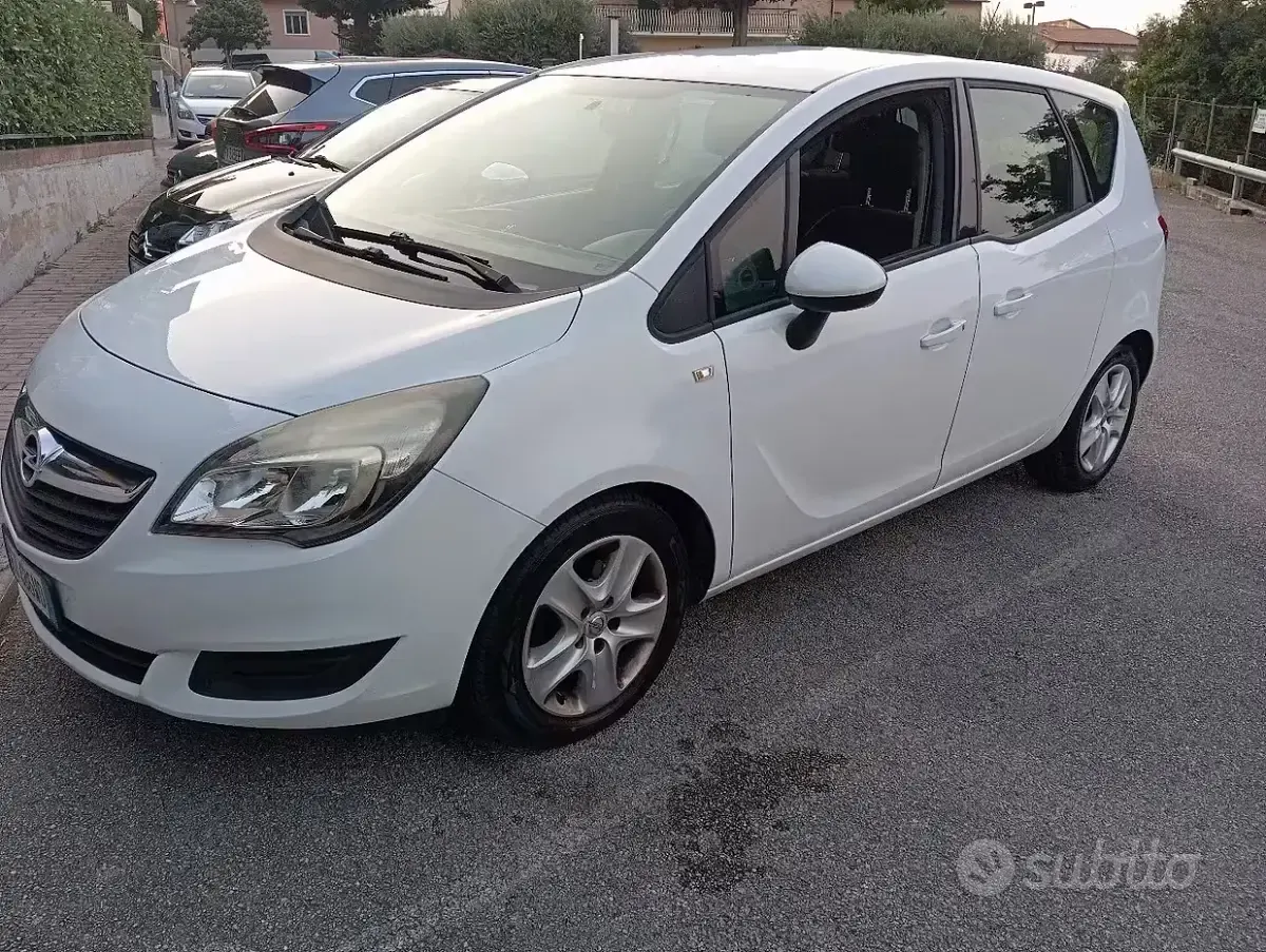 Usata Opel Meriva 120 CV (88 kW) 2015 Bianco Monovolume