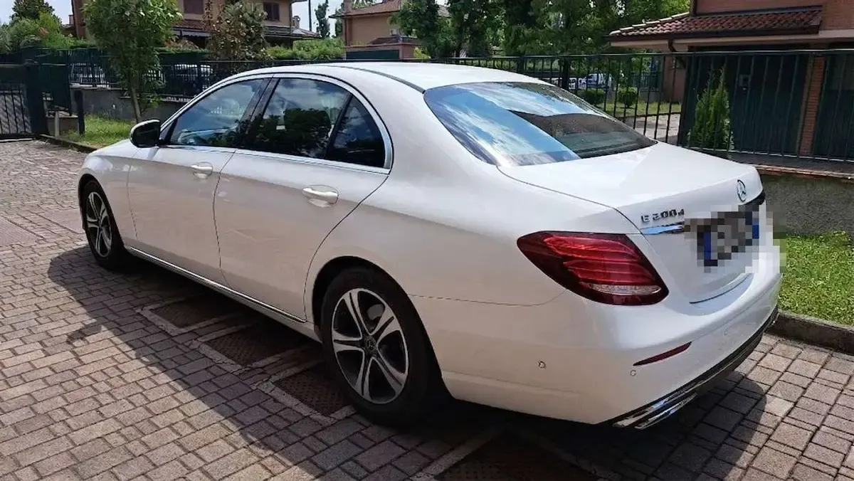 Usata Mercedes E200 Premium 150 CV (110 kW) 2019 Bianco Berlina