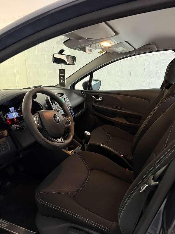 Usata Renault Clio IV 73 CV (53 kW) 2017 Grigio Berlina