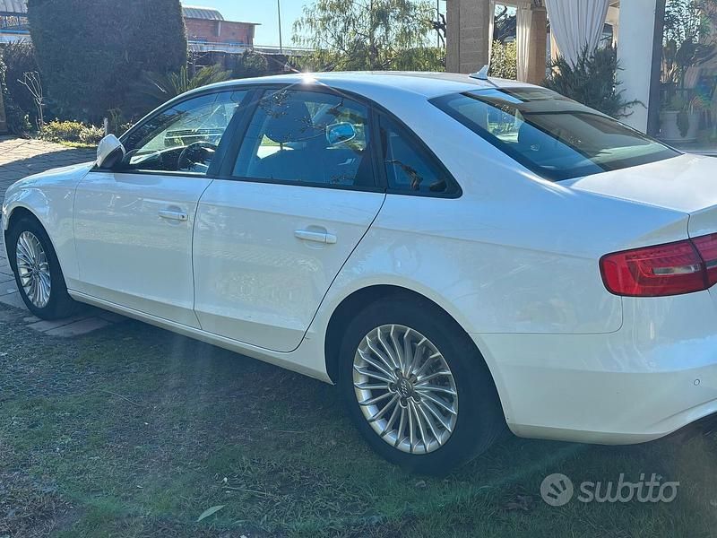 Usata Audi A4 Business Plus 143 CV (105 kW) 2013 Bianco Berlina