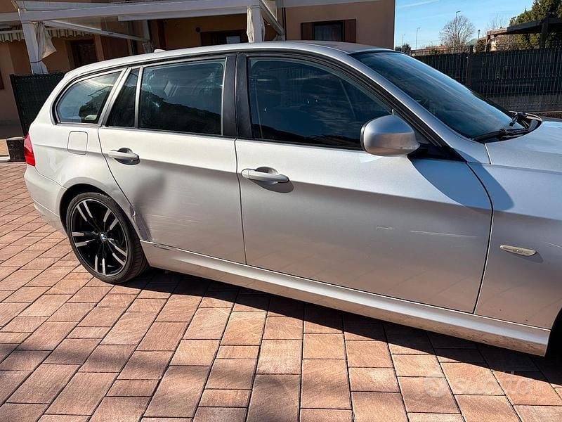 Usata BMW 320 2009 Grigio Station wagon