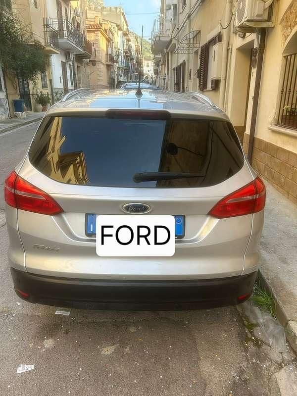 Usata Ford Focus Titanium S 120 CV (88 kW) 2015 Argento Station wagon